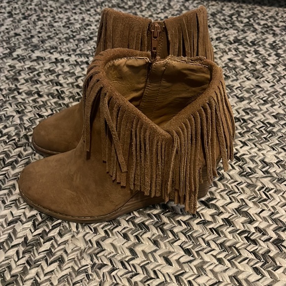 Lucky Brand fringe booties - Picture 3 of 10
